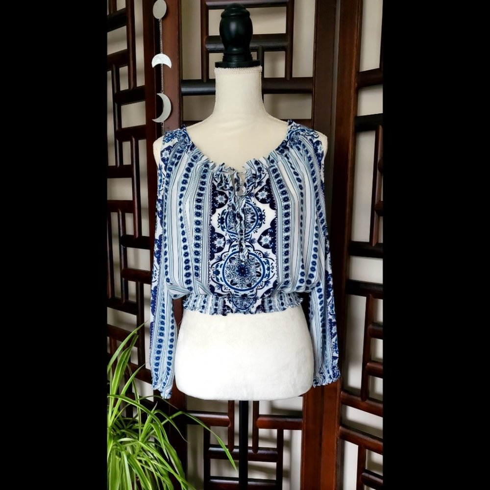 NWOT H&M Divided Womens Blouse (Size 8)